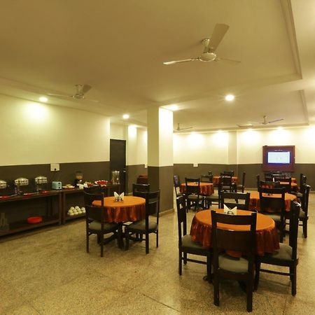 Hotel Emerald Suites At Airport New Delhi Luaran gambar