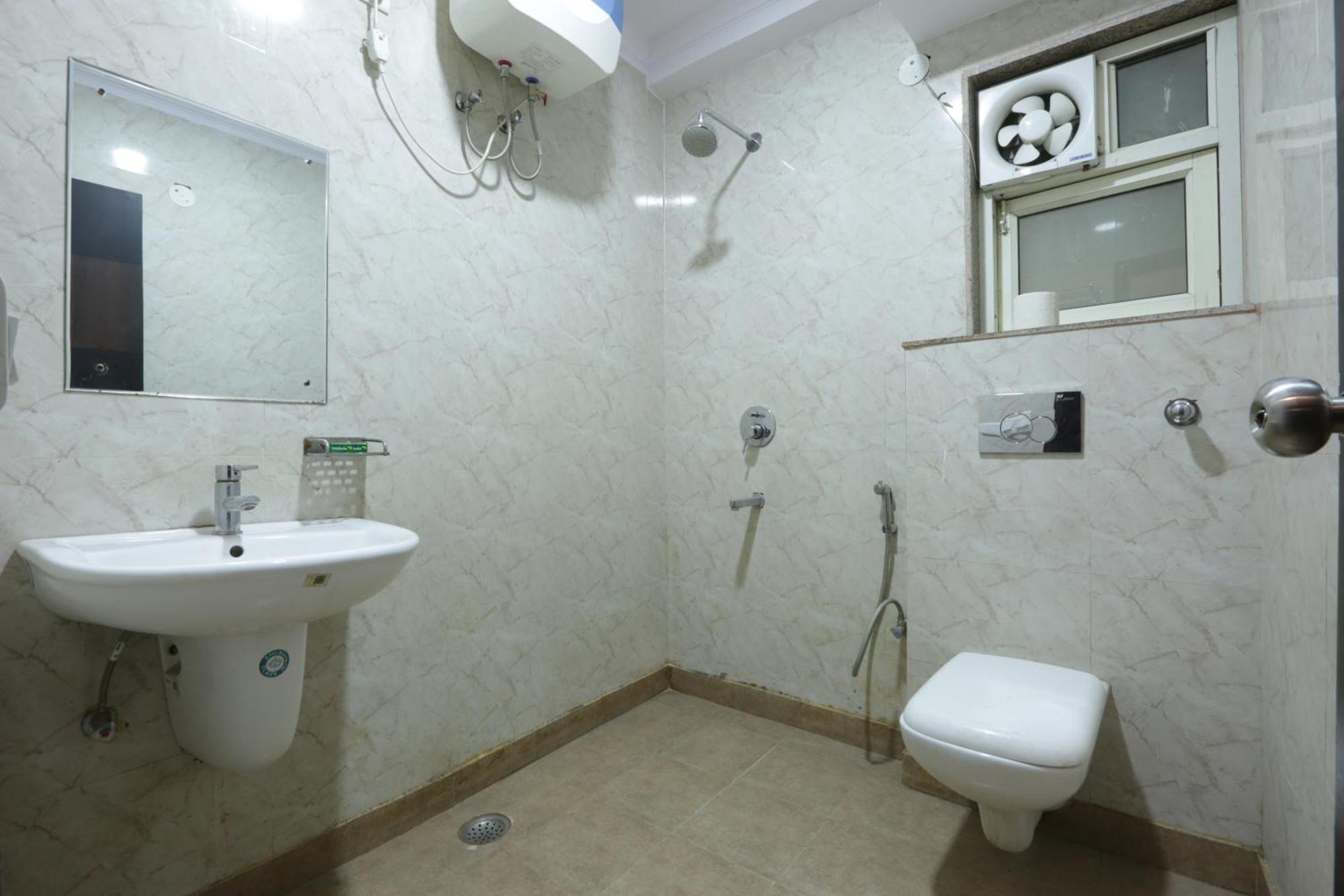 Hotel Emerald Suites At Airport New Delhi Luaran gambar